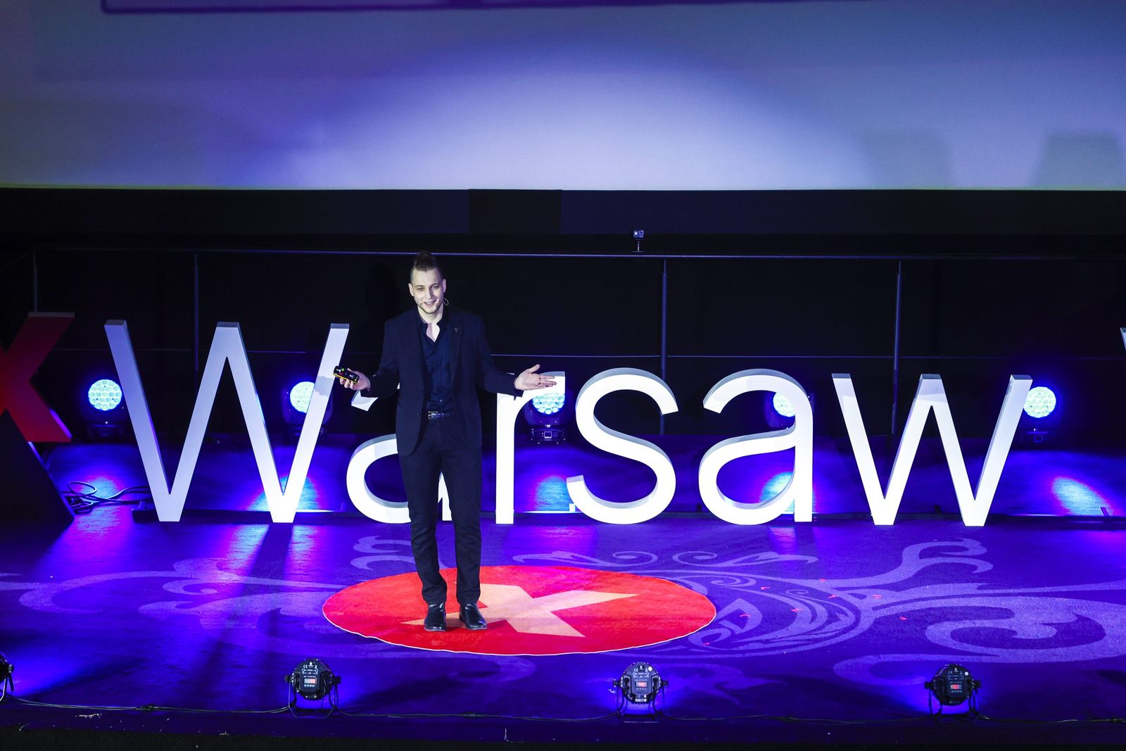 Pokaz iluzji jako przerwa w konferencji – sposób na zaangażowanie publiczności